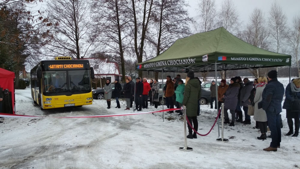 Po raz pierwszy w Polsce.  Jednym autobusem, za darmo między różnymi powiatami. "Mówili, ze to kiełbasa wyborcza" - fot. Radio Wrocław