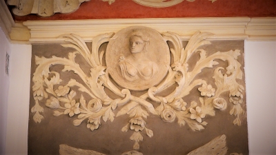 Łazienka w szafie, unikatowe drewniane mozaiki i niezwykła sala Zofii. Tajemnice XIII-wiecznego Zamku w Oleśnicy [ZOBACZ] - 1