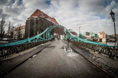 Kłódki miłości znikną z mostu Tumskiego we Wrocławiu - 8