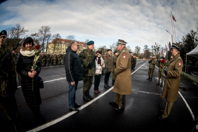 79 podchorążych złożyło przysięgę wojskową [FOTO] - 9