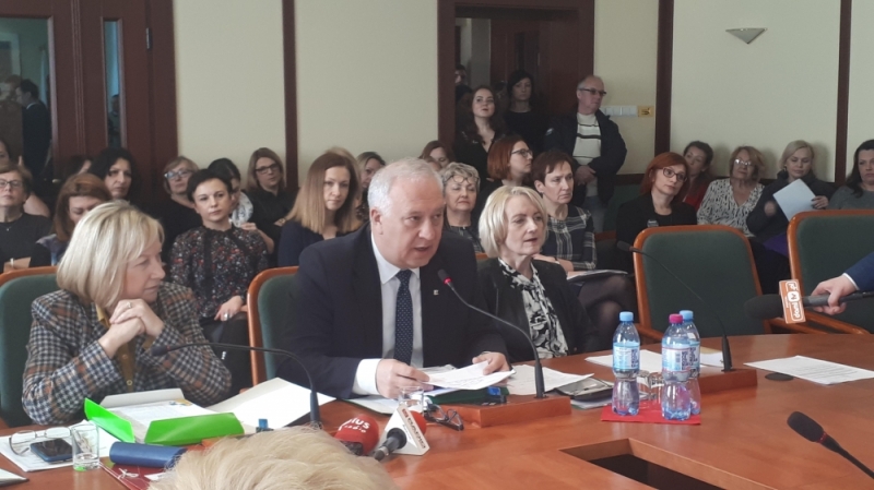 Legnica: Burzliwa sesja Rady Miejskiej - fot. Karolina Kurczab