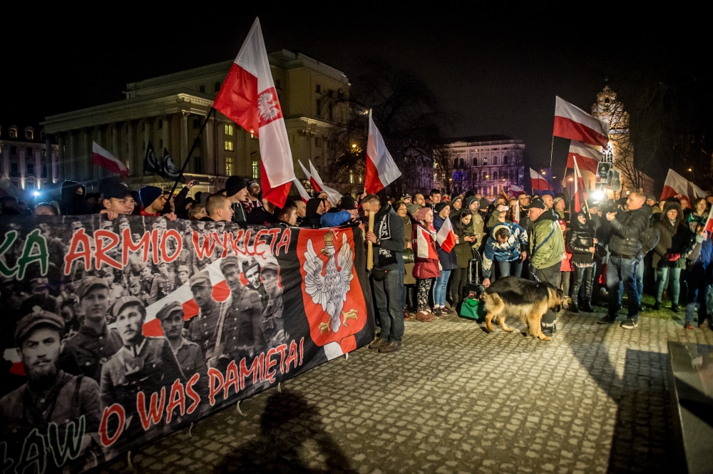 Prokuratura analizuje wideo z piątkowego marszu - Fot. Andrzej Owczarek