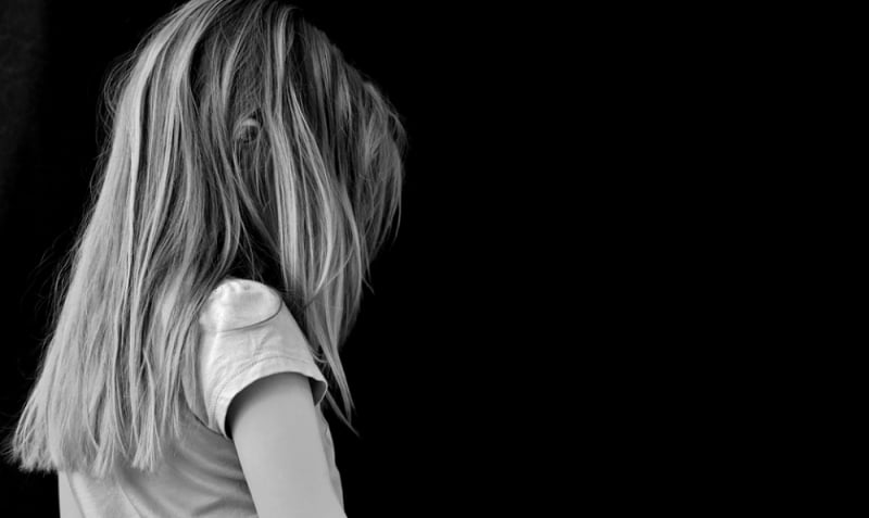 Zaburzenia SI. Gdy dziecko mówi, że boli je obcinanie włosów [ZEBRANIE RODZICÓW] - zdjęcie ilustracyjne; fot. pixabay
