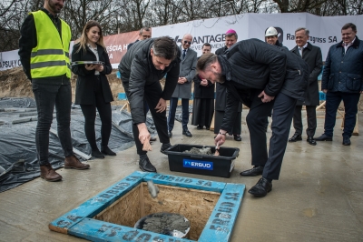 Kamień węgielny wmurowany na budowie Portu Popowice we Wrocławiu [FOTO] - 11
