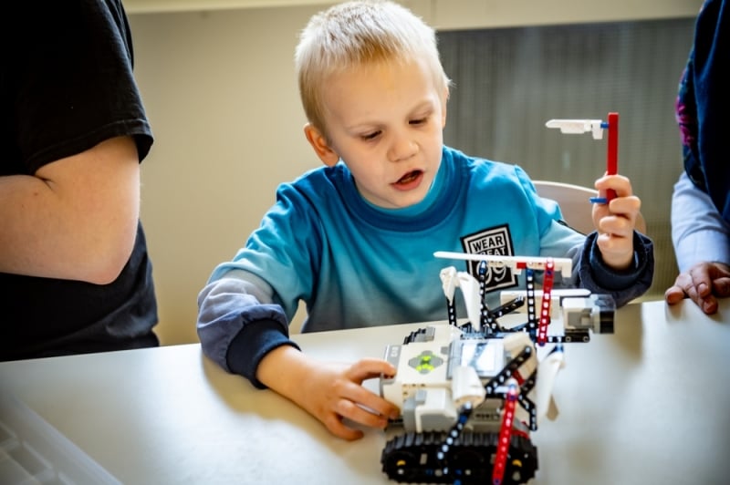 Wyjątkowe Dzieci uczą się podstaw robotyki [ZDJĘCIA] - zdjęcia: Andrzej Owczarek