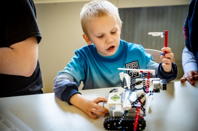 Wyjątkowe Dzieci uczą się podstaw robotyki [ZDJĘCIA]