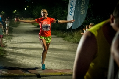 Nocne bieganie w Parku Grabiszyńskim [ZDJĘCIA] - 26