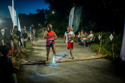 Nocne bieganie w Parku Grabiszyńskim [ZDJĘCIA] - 27