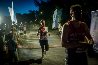 Nocne bieganie w Parku Grabiszyńskim [ZDJĘCIA] - 29