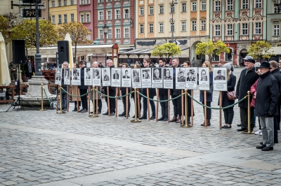 Dolnoślązacy uczcili pamięć ofiar katastrofy smoleńskiej - 5