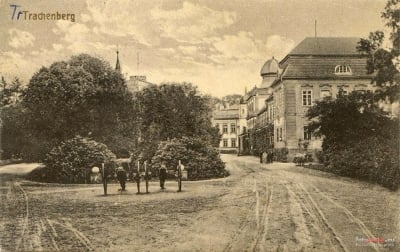 Ruiny pałacu w Żmigrodzie przyciągają tysiące turystów [WIDEO, ZDJĘCIA ARCHIWALNE] - 4