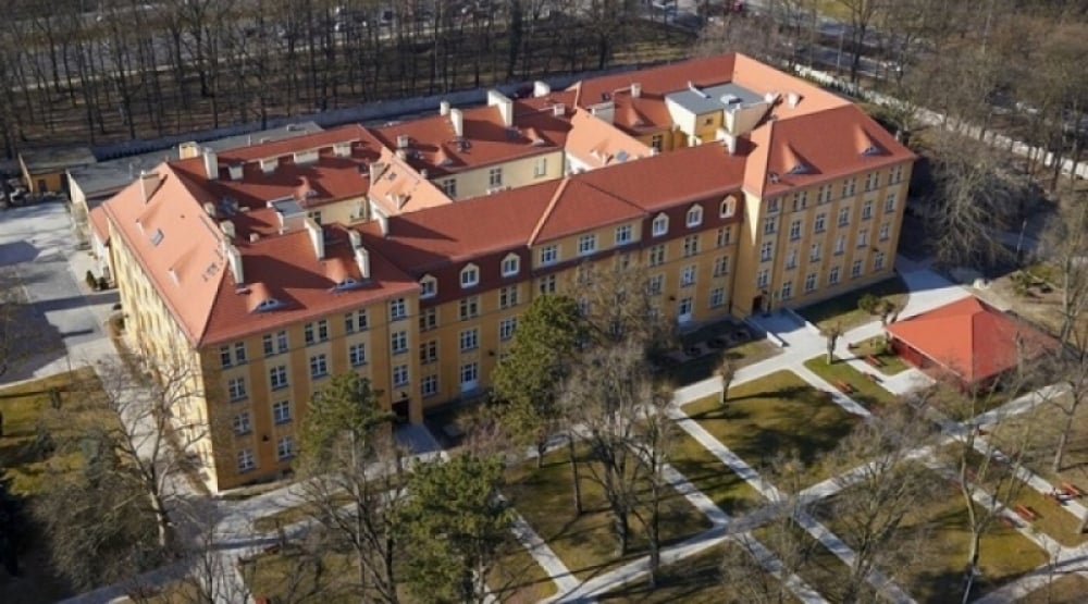 Wrocław: Szkoła specjalna uratowana? Jest pomysł na nową lokalizację - źródło: fotopolska.eu