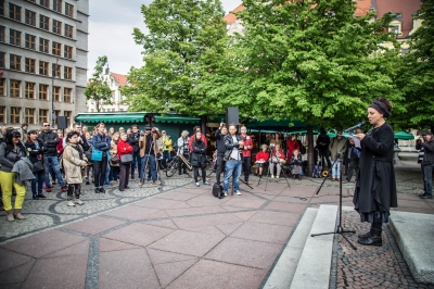 Słowa z popiołu - to hasło wspólnego czytania we Wrocławiu - 5
