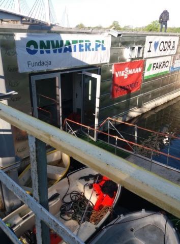 Największy transport stulecia we Wrocławiu, dopłynął do celu [WIDEO] - 4