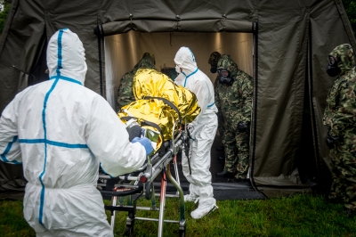 Wrocław: Służby zorganizowały ćwiczenia na wypadek użycia broni biologicznej - 4