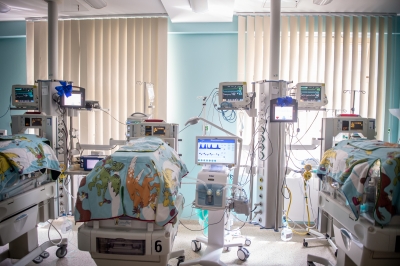 Szpital przy Borowskiej ma nowy sprzęt do leczenia noworodków [ZOBACZ] - 0