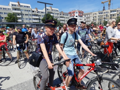 Rowerzyści przejechali przez centrum Wrocławia [ZOBACZ] - 7