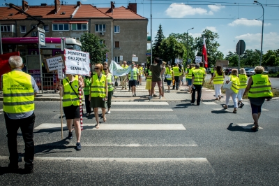 Wrocław: Trwa protest weterynarzy. Utrudnienia na ul. Ślężnej [ZDJĘCIA] - 10
