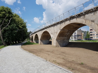 Kolej rozpoczyna remont estakady w Strzegomiu [ZDJĘCIA]