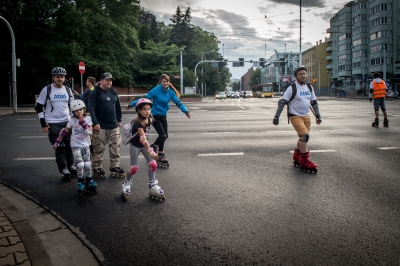 Przejazd rolkarzy przez miasto [ZDJĘCIA] - 13