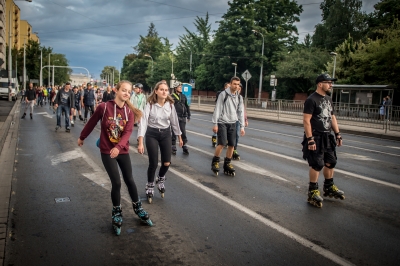 Przejazd rolkarzy przez miasto [ZDJĘCIA] - 7