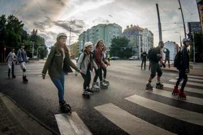 Przejazd rolkarzy przez miasto [ZDJĘCIA] - 8