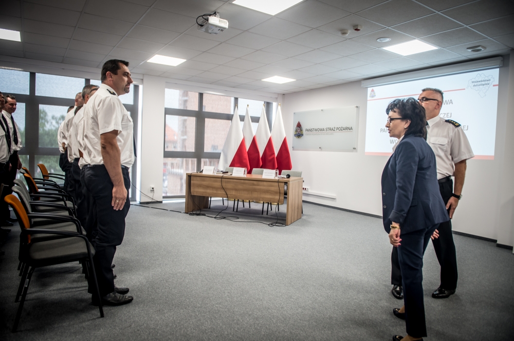 Dolnośląscy strażacy i policjanci na odprawie z minister [ZDJĘCIA]