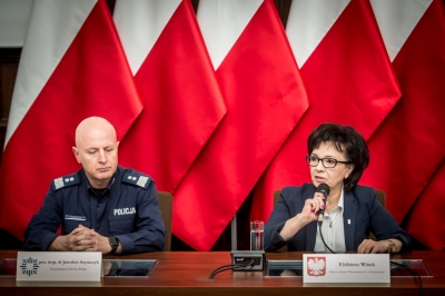 Dolnośląscy strażacy i policjanci na odprawie z minister [ZDJĘCIA] - 9