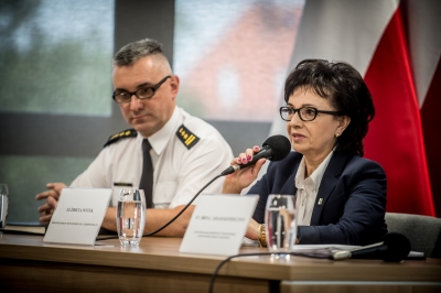 Dolnośląscy strażacy i policjanci na odprawie z minister [ZDJĘCIA] - 4
