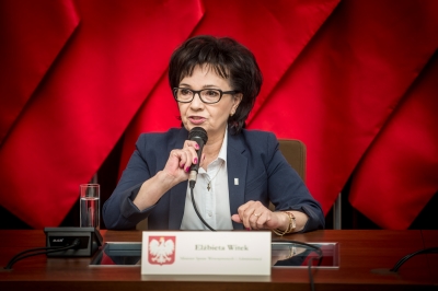 Dolnośląscy strażacy i policjanci na odprawie z minister [ZDJĘCIA] - 7