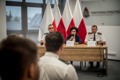 Dolnośląscy strażacy i policjanci na odprawie z minister [ZDJĘCIA]