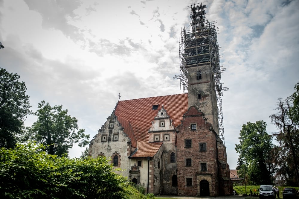 Ż&oacute;rawina: Co kryje kapsuła czasu? [ZOBACZ]