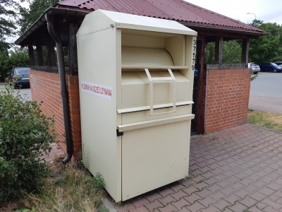 Wrocław: Wysyp nielegalnie stawianych kontenerów na odzież używaną - 9