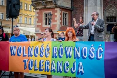 Wrocław: Manifestacja przeciw nienawiści pod pręgierzem [ZDJĘCIA] - 10