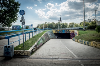 Tor przeszkód w zalanym przejściu podziemnym na placu Społecznym - 9