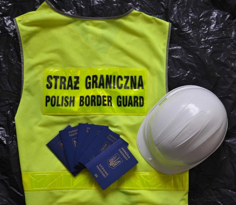Nielegalnie pracujący cudzoziemcy zatrzymani we Wrocławiu - Fot. Nadodrzański Oddział Straży Granicznej