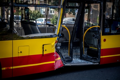 Wypadek autobusu z tramwajem na Tarnogaju [ZOBACZ] - 0
