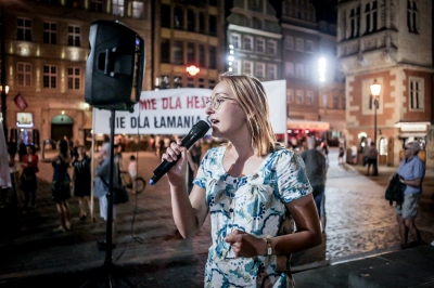 Manifestowali przeciwko hejtowi w Ministerstwie Sprawiedliwości [ZOBACZ] - 7