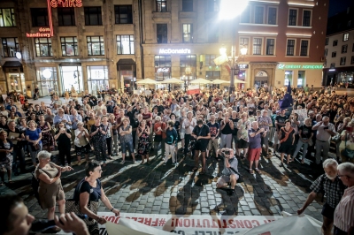 Manifestowali przeciwko hejtowi w Ministerstwie Sprawiedliwości [ZOBACZ] - 4