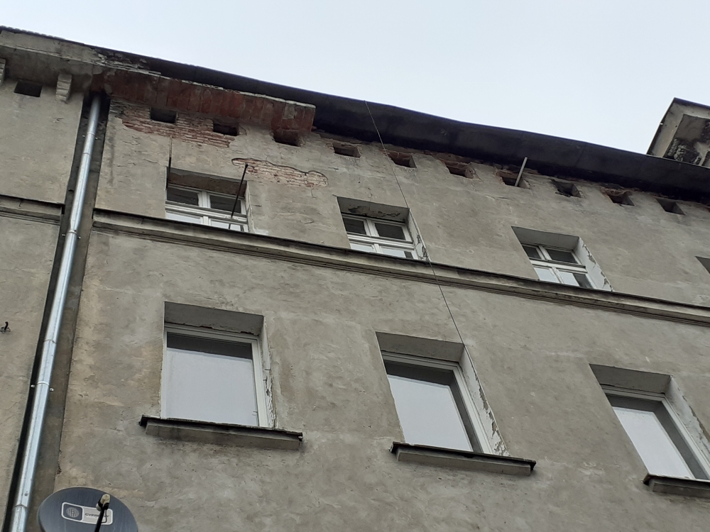 &bdquo;To cud, że nikt nie ucierpiał&rdquo;. Zawalił się gzyms kamienicy we Wrocławiu