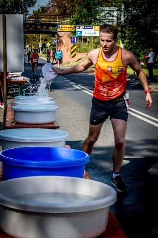 Kenijczyk Kyeva Cosmas Mutuku wygrał 37. PKO Wrocław Maraton (ZDJĘCIA) - 18