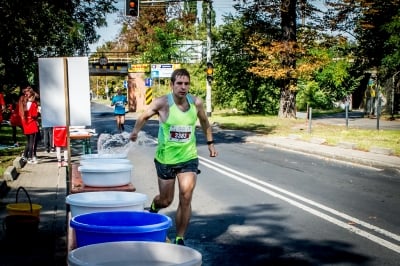 Kenijczyk Kyeva Cosmas Mutuku wygrał 37. PKO Wrocław Maraton (ZDJĘCIA) - 24