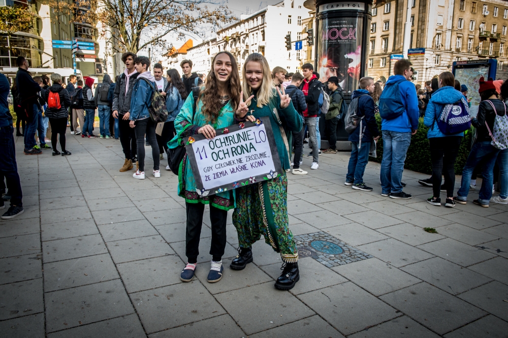 Wrocław: Strajk klimatyczny uczni&oacute;w. &quot;Nie damy sobie zabrać przyszłości&quot;