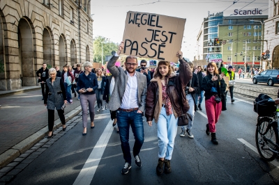 Wrocław: Strajk klimatyczny uczniów. "Nie damy sobie zabrać przyszłości" - 4