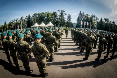 Blisko 400 podchorążych złożyło dziś uroczystą przysięgę - 2