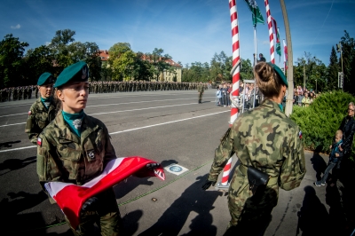 Blisko 400 podchorążych złożyło dziś uroczystą przysięgę - 6