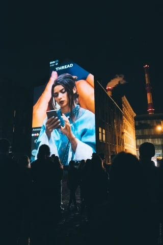 Wrocław: Prace artystów z całego świata pokazano na fasadach kamienic Nadodrza [ZDJĘCIA] - 2