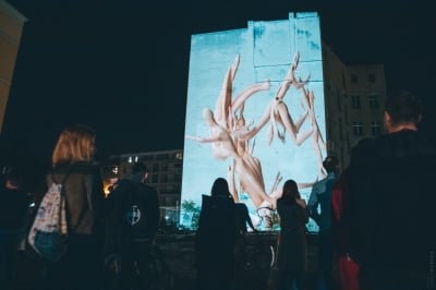 Wrocław: Prace artystów z całego świata pokazano na fasadach kamienic Nadodrza [ZDJĘCIA] - 32