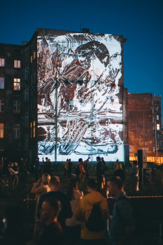 Wrocław: Prace artystów z całego świata pokazano na fasadach kamienic Nadodrza [ZDJĘCIA] - 4