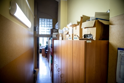 Pacjenci na korytarzach w Dolnośląskim Centrum Transplantacji Komórkowych. Nowej siedziby jak nie było, tak nie ma - 7